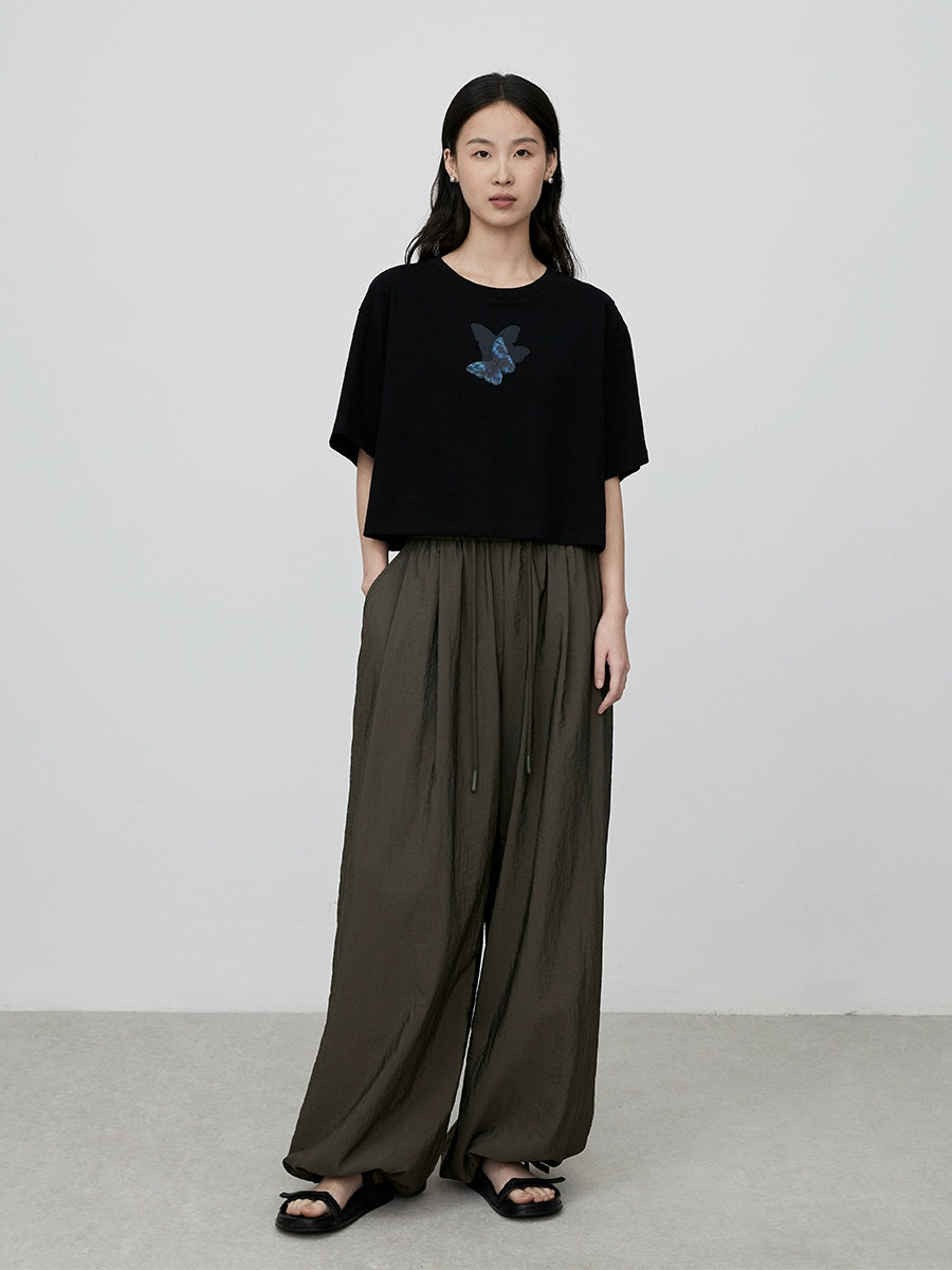 Camiseta corta con estampado de mariposas azules de CAREMIND, diseño pequeño de algodón puro, manga corta negra 