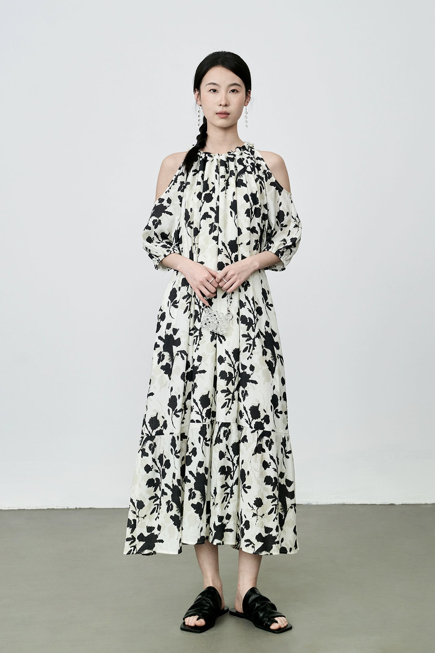 [Emergente en verano] Vestido con cuello con estampado de flores de CAREMIND Vestido de vacaciones original con hombros descubiertos para mujer 