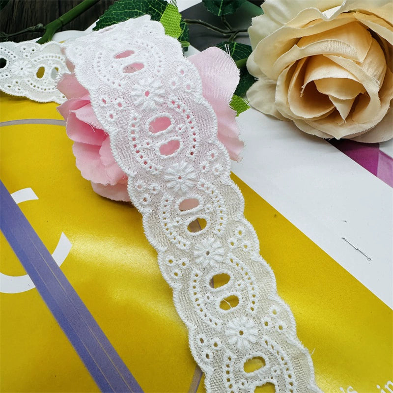 3799 Exquisito lazo de algodón blanco bordado para llevar, encaje artesanal, decoración de borde de falda de ropa Lolita