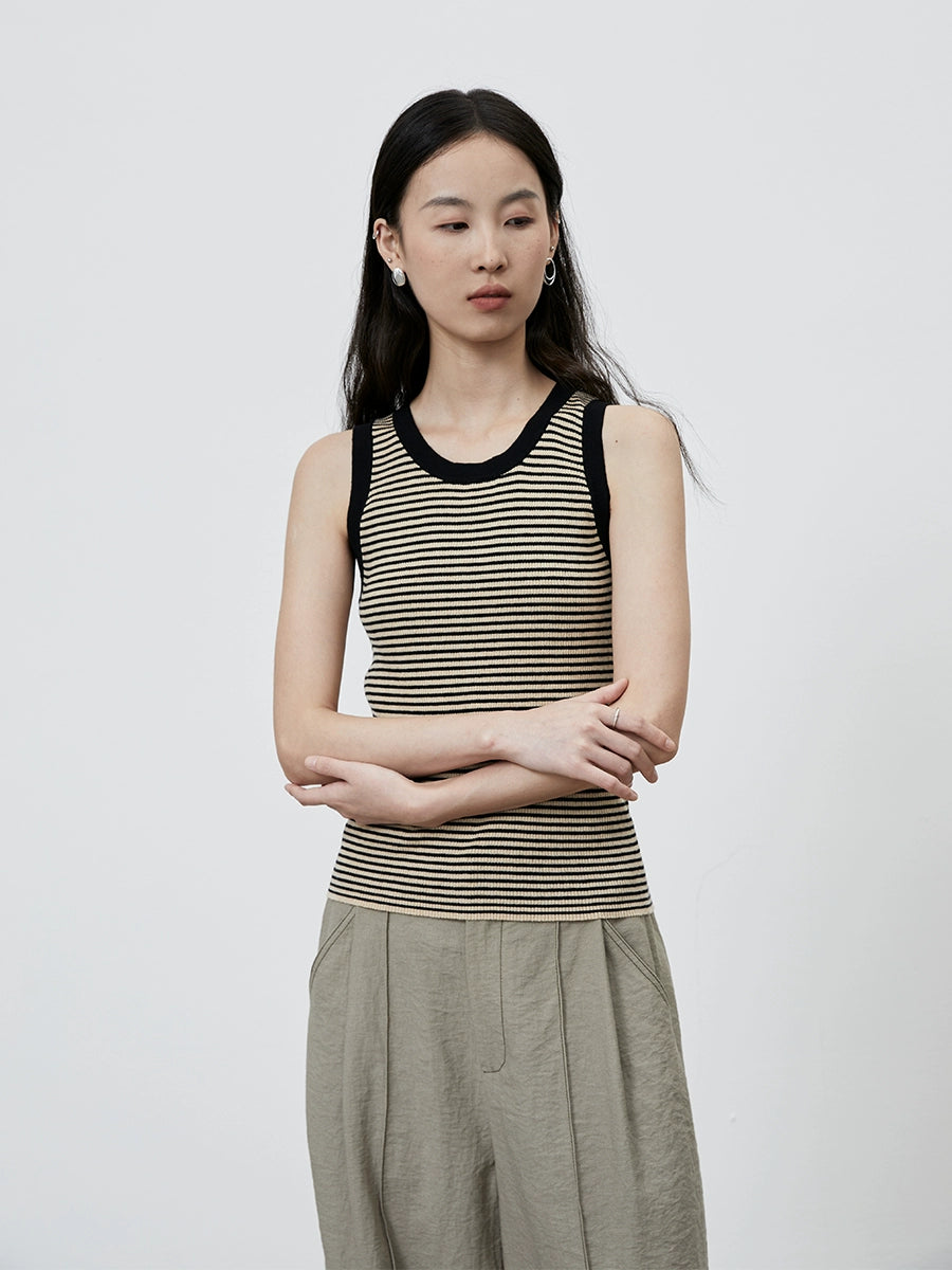 [Rayas retro] CAREMIND Chaleco con tirantes a rayas para uso exterior Camiseta sin mangas con parte inferior entallada para mujer 