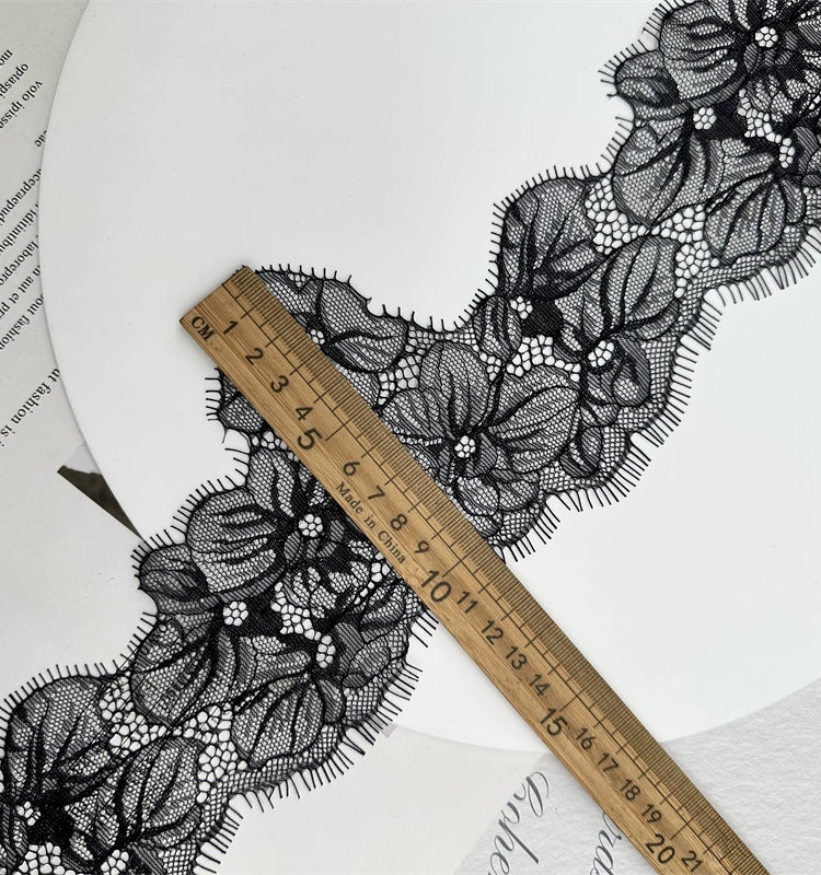 3759 Ancho 11cm Pestañas irregulares Encaje DIY Cortinas Falda de boda Pieza Velo Cuello Borde Asistente de costura