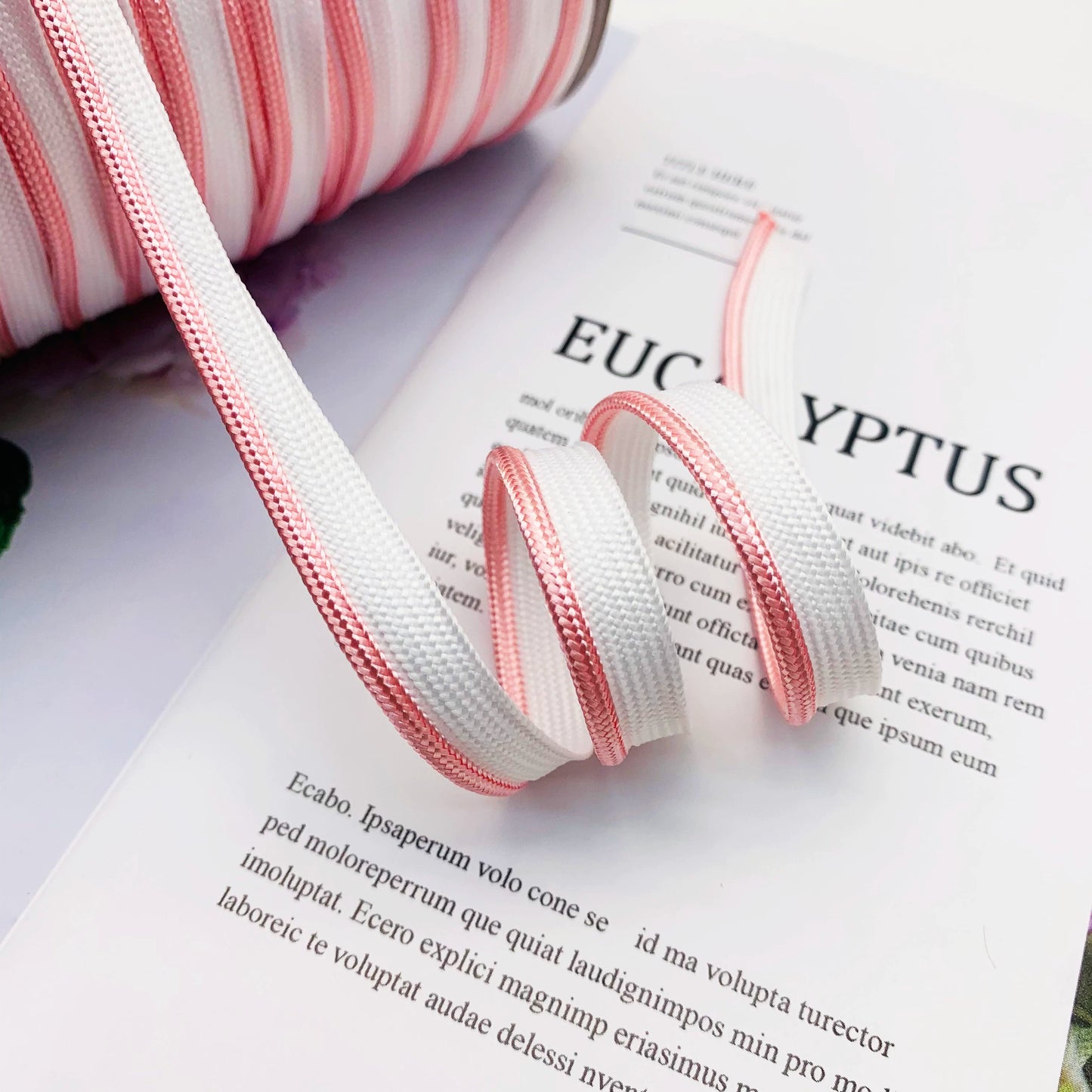 Cinta adhesiva de seda brillante de 1 cm, 41 colores, con borde incrustado, para decoración de hogar, textiles, accesorios de ropa, 3847