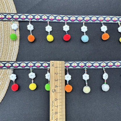 3718 Exquisita cortina de cuentas colgantes de estilo étnico con pequeñas bolas de pelo de color flor de ciruelo, accesorios de ropa para cortinas DIY de encaje