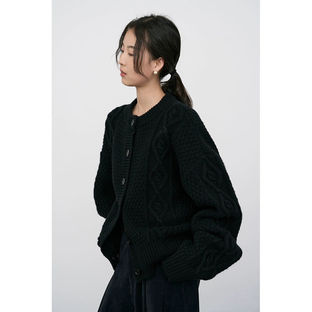 [Special Price] White pure wool twist cardigan jacket loose soft waxy sweater short thermal shirt