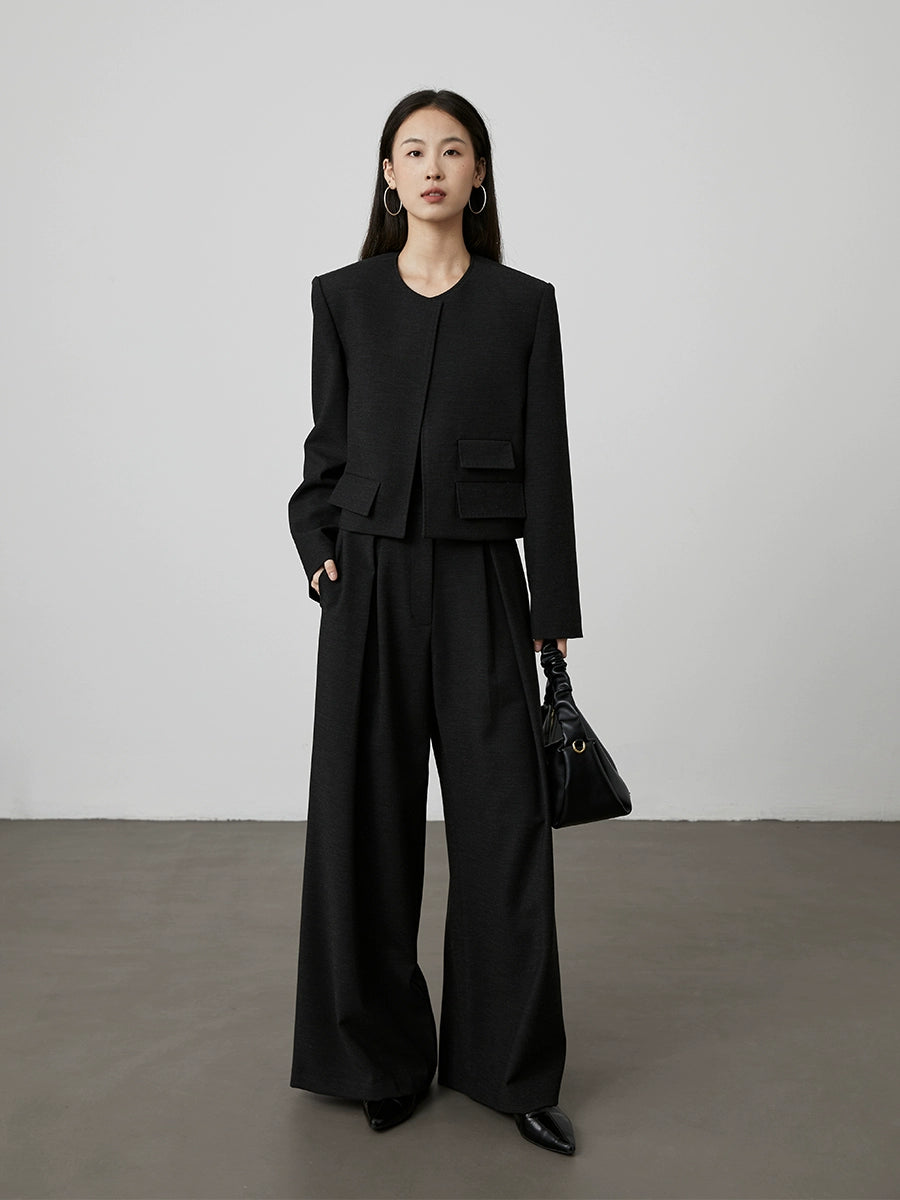 [Limpio y recto] Chaqueta pequeña de manga larga corta para mujer con traje pequeño sin cuello y hombros delanteros de CAREMIND 