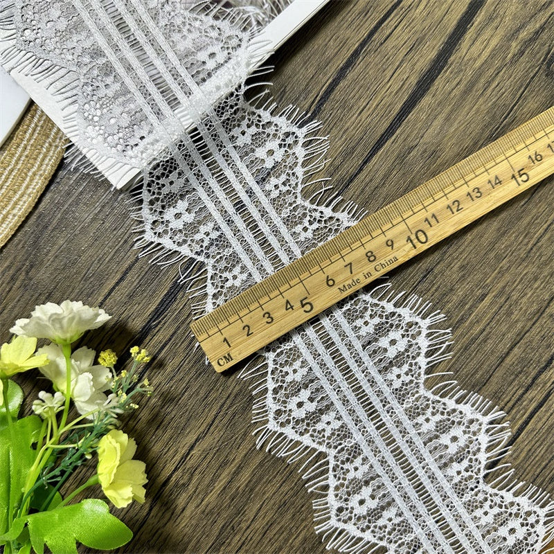 3739 Ropa de alta calidad en blanco y negro, accesorios para vestidos de novia, tela de encaje hueco, ropa interior, encaje de pestañas unilateral