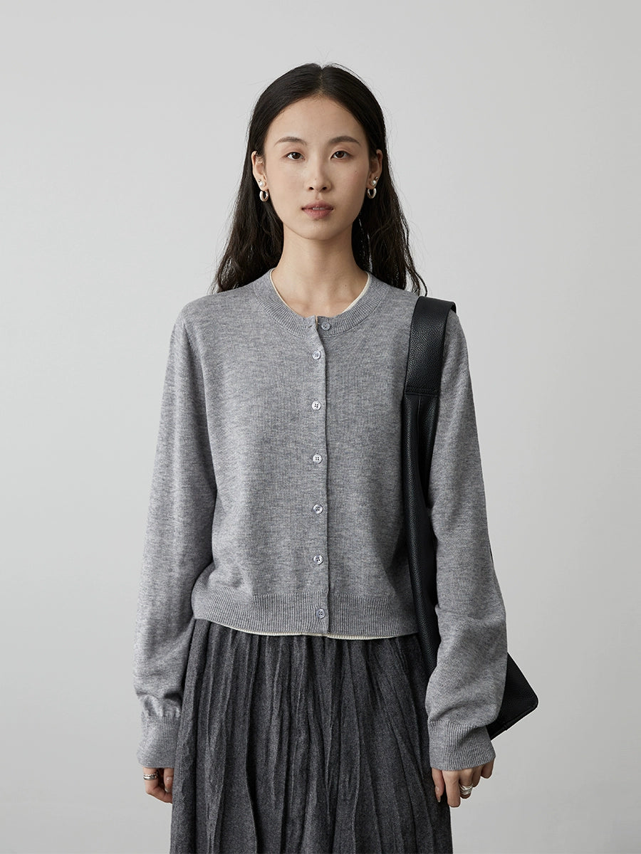 [Sea Salt Mocha] Chaqueta tipo cárdigan de punto de lana CAREMIND, cuello redondo, temperamento, top fino falso de dos piezas 