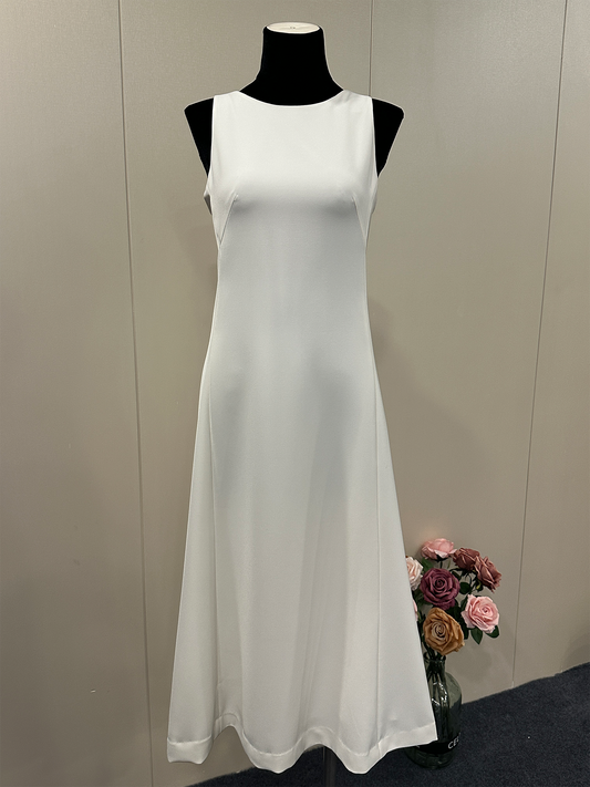 8017★  New simple commuter sleeveless high waist long dress slim round neck slim dress backless small black dress