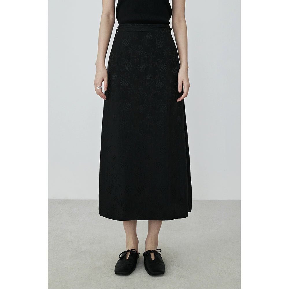 Falda de cintura alta de satén de acetato de CAREMIND para mujer, falda de un solo paso con estampado oscuro, ligera, de lujo, de verano, versátil, para industria pesada 