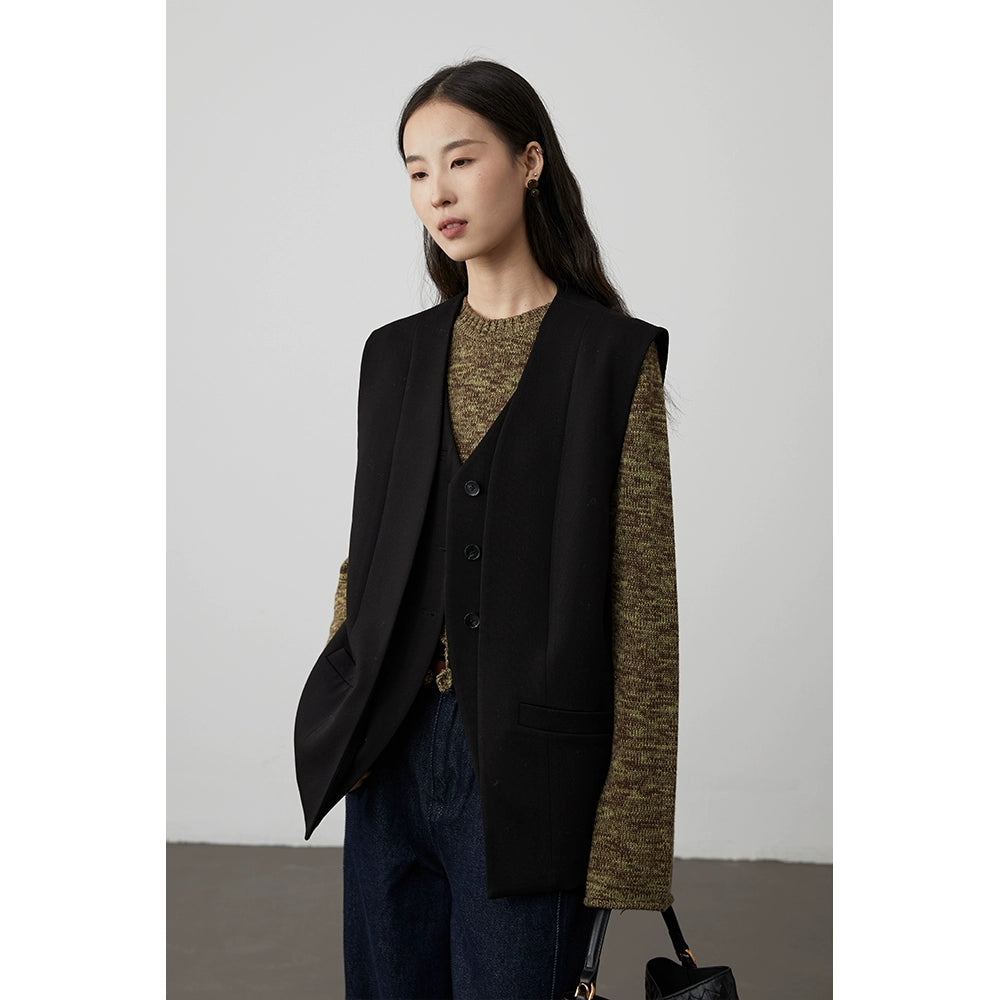 [Chaleco de caballero] Chaleco de traje de dos piezas falso sin cuello negro CAREMIND de alta gama apilado con una chaqueta de chaleco pequeña 