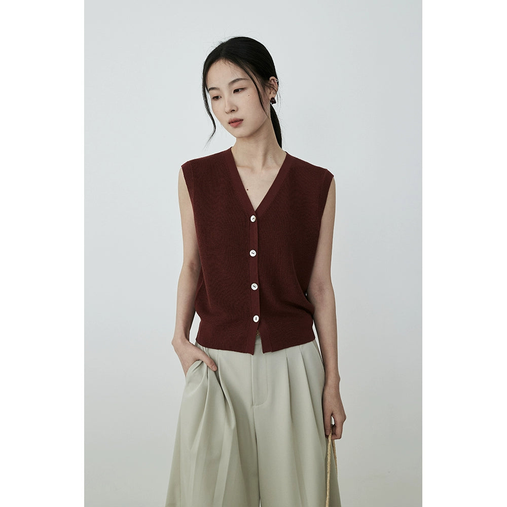 [Summer Partner] CAREMIND four-color sleeveless V-neck breathable knitted vest, thin outer wear vest