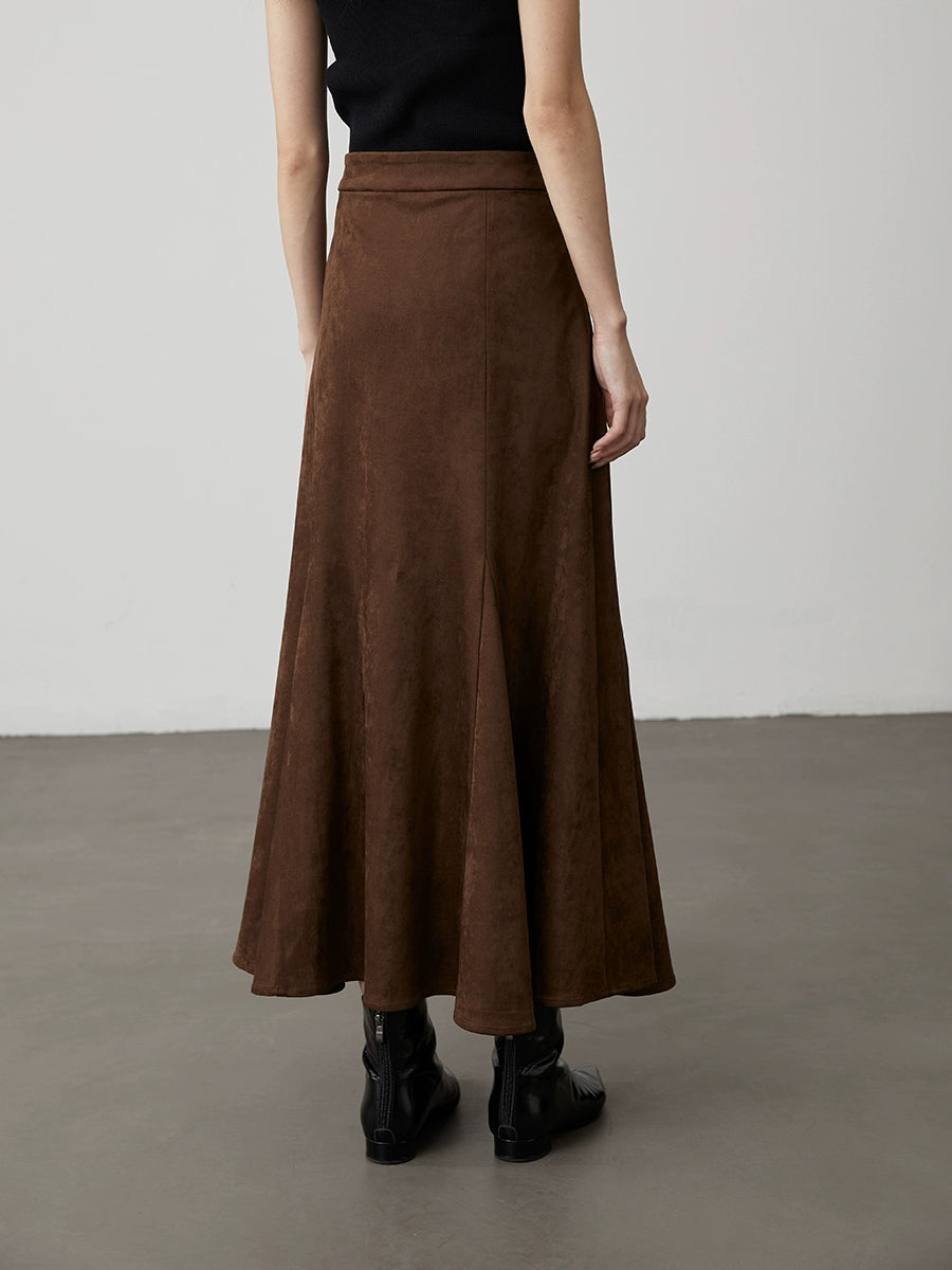 [Otoño Maillard] Falda ajustada con cola de pez y escote en A en gamuza color café de CAREMIND 