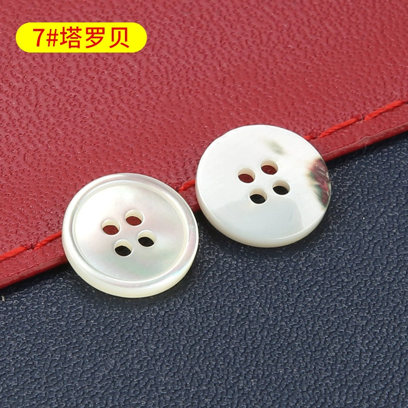 3364★  High-end shell button-up men's and women's shirts, small button-up knitted sweaters, cardigans, round four-eye versatile white buttons