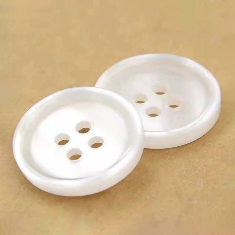 3359★  Hospital nurse buttons white coat buttons white pearlescent four-eye thin-edge shirt buttons sweater buttons tooling buttons