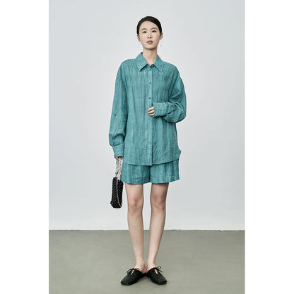 Conjunto de dos piezas de camisa y pantalones cortos teñidos a mano de Tencel de alta calidad con diseño de viento otoñal de CAREMIND 