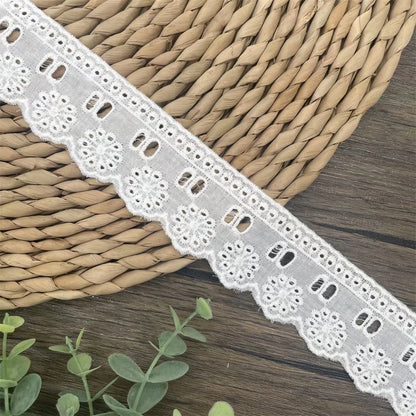 3797 Tela de algodón puro de alta calidad con borde hueco y encaje ondulado, ropa de muñeca DIY, falda, ropa, empalme, accesorios para el hogar