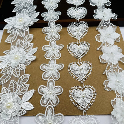 3557★ Flores de encaje de cuentas tridimensionales bordadas de poliéster de organza de alta calidad, accesorios decorativos para velo de boda hechos a mano