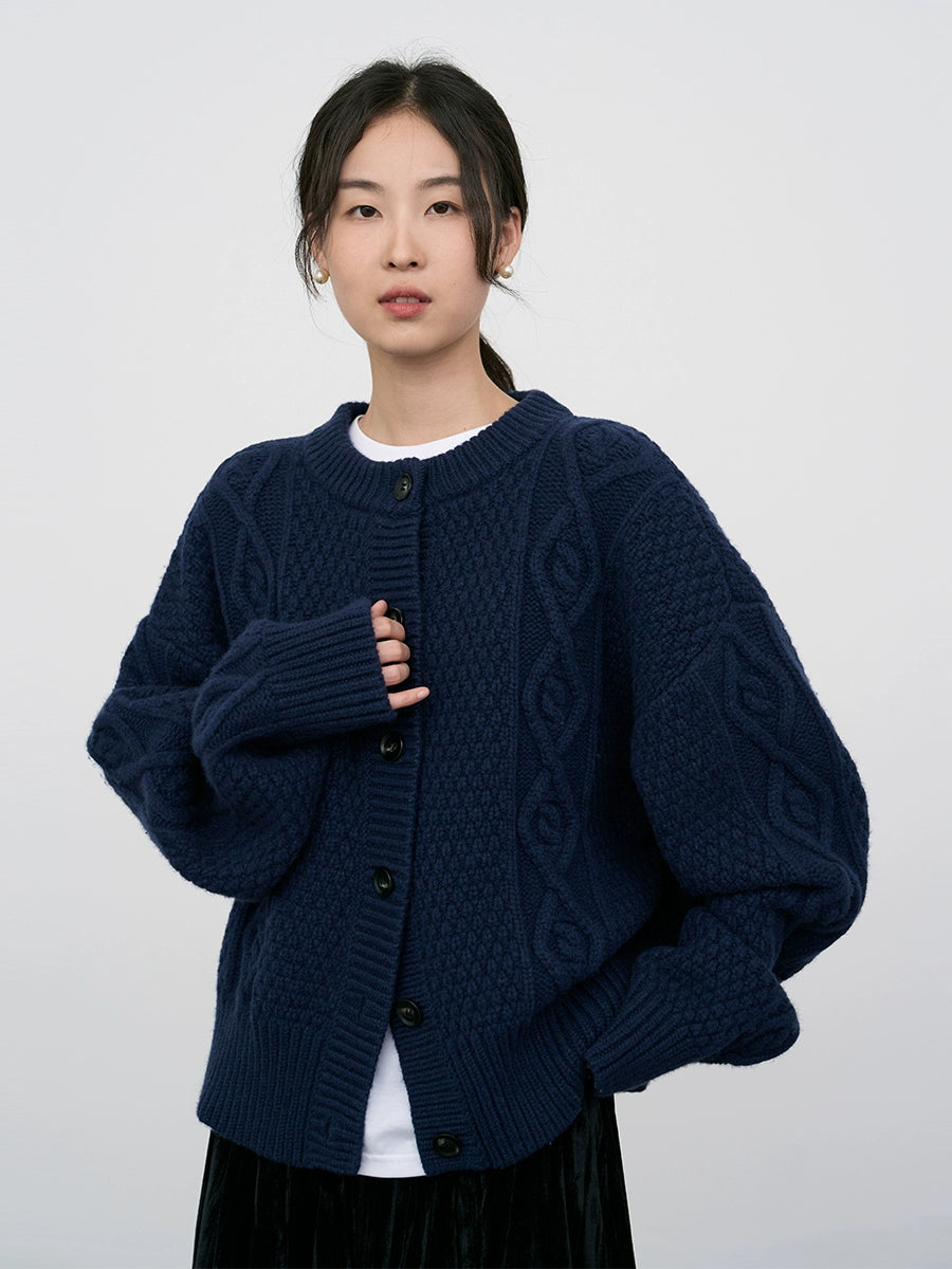 [Special Price] White pure wool twist cardigan jacket loose soft waxy sweater short thermal shirt