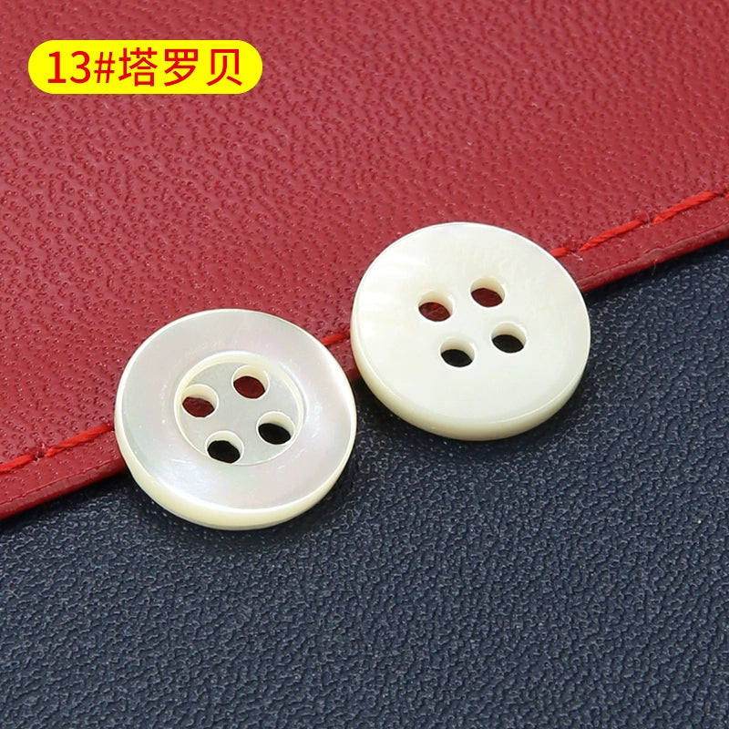 3364★  High-end shell button-up men's and women's shirts, small button-up knitted sweaters, cardigans, round four-eye versatile white buttons