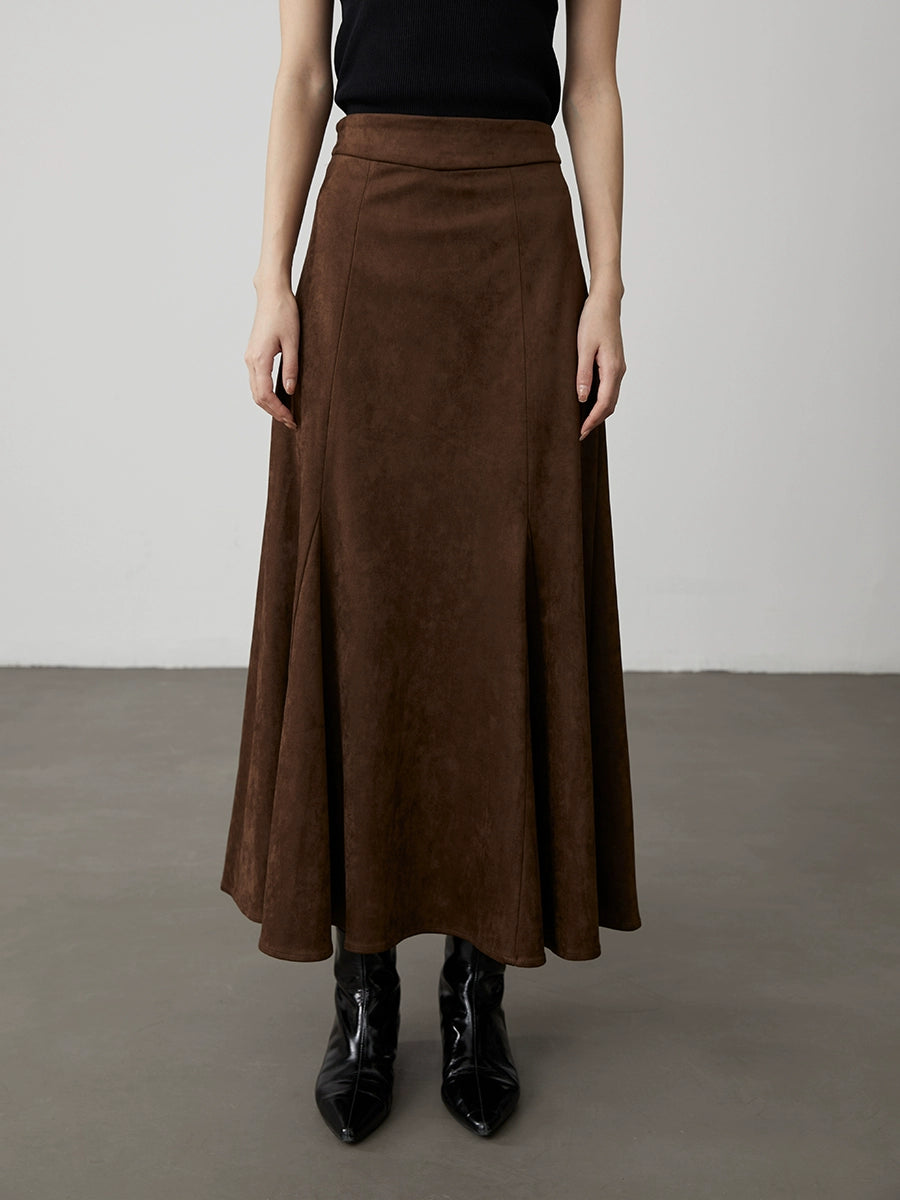 [Otoño Maillard] Falda ajustada con cola de pez y escote en A en gamuza color café de CAREMIND 