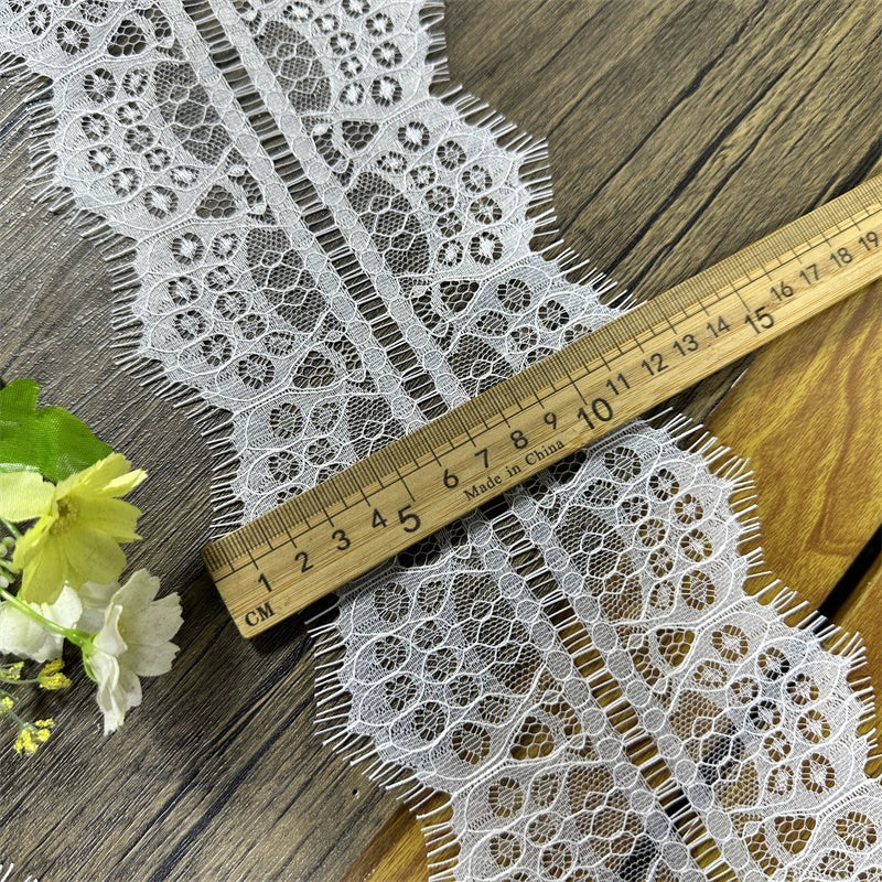 3739 Ropa de alta calidad en blanco y negro, accesorios para vestidos de novia, tela de encaje hueco, ropa interior, encaje de pestañas unilateral