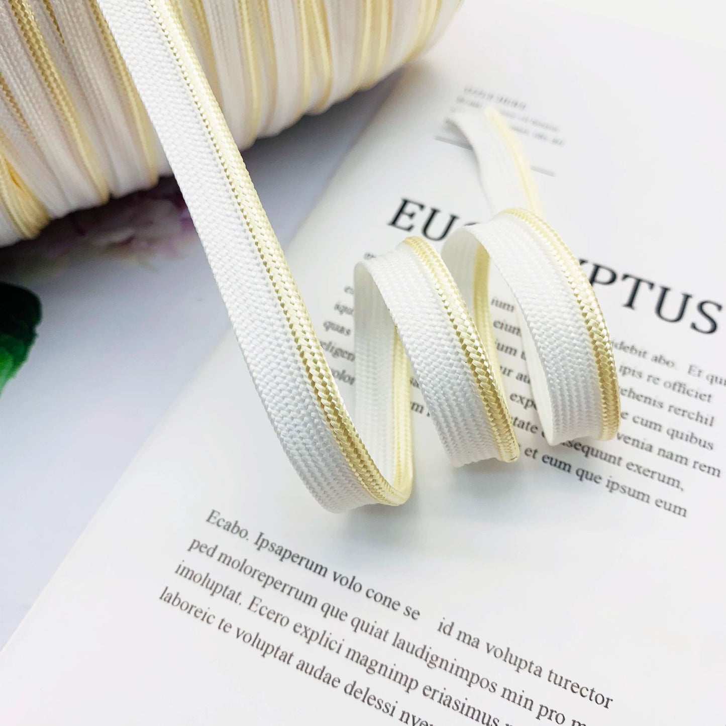 Cinta adhesiva de seda brillante de 1 cm, 41 colores, con borde incrustado, para decoración de hogar, textiles, accesorios de ropa, 3847