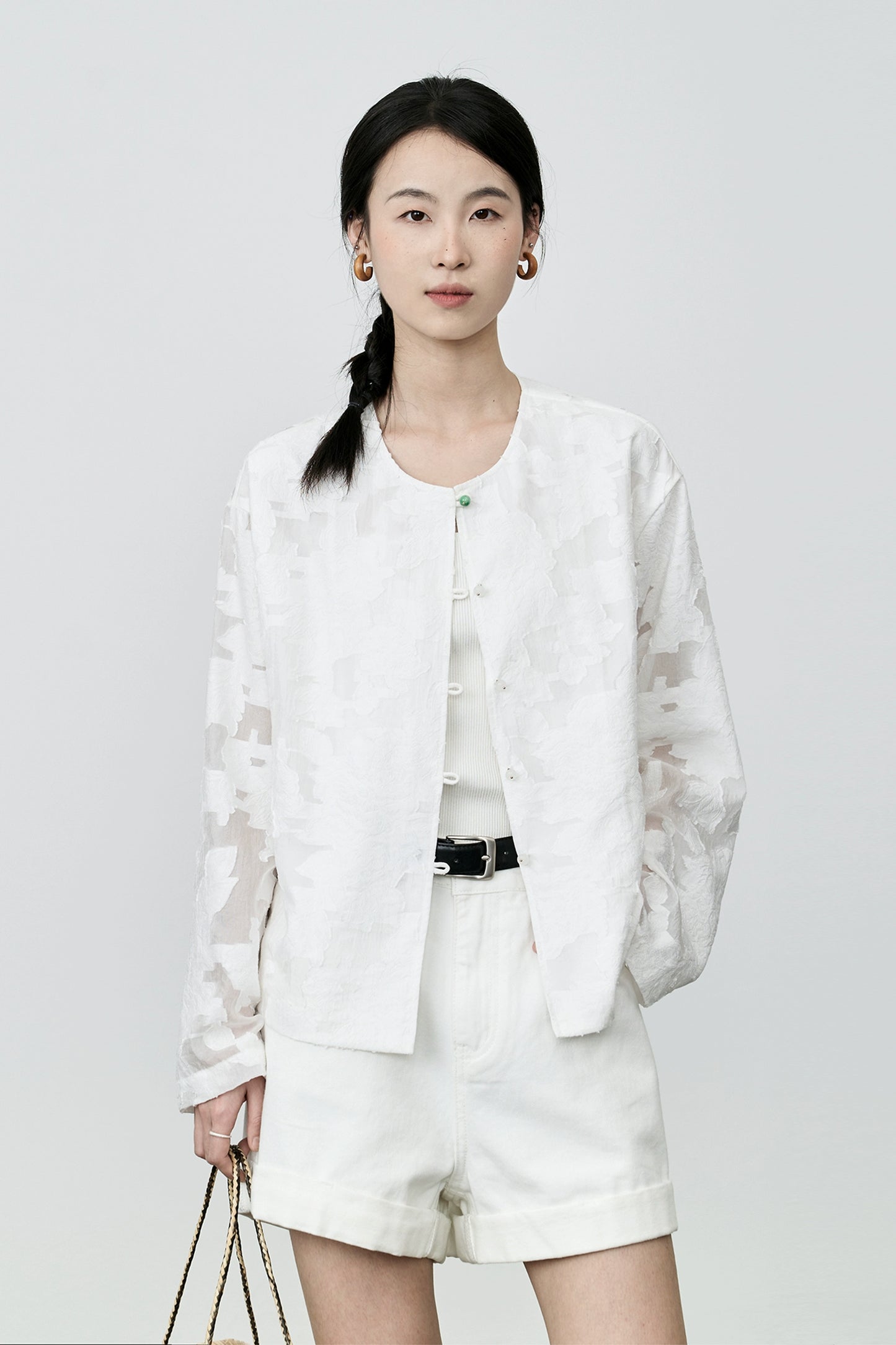 [Jacquard en relieve] Nueva camisa china de protección solar CAREMIND Chaqueta ligera de cuello redondo blanca Xiaoxiangfeng Top Otoño 