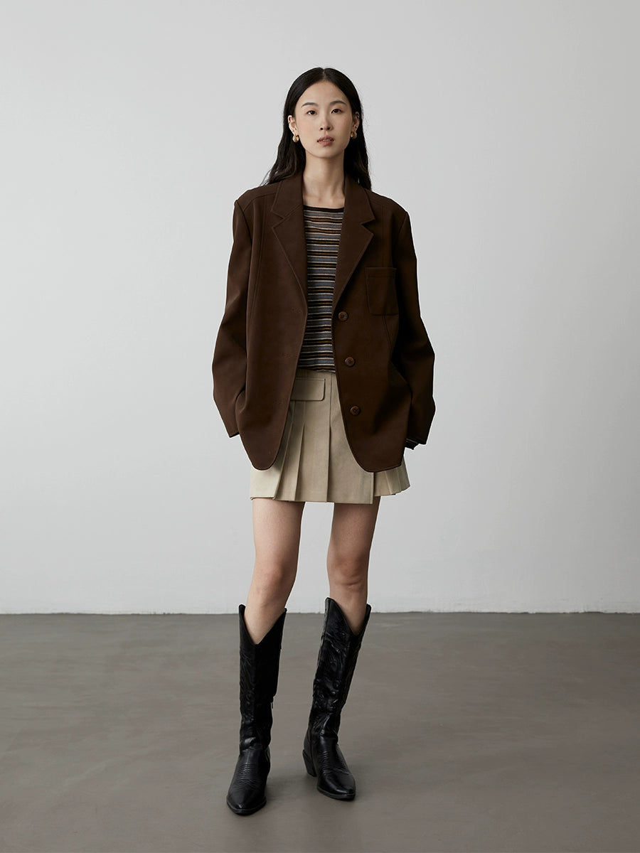 [Pliegues de cuero] Falda corta plisada de gamuza de cintura alta y versátil de CAREMIND, falda de palabra A que cubre la cadera y que parece delgada para hombres pequeños 