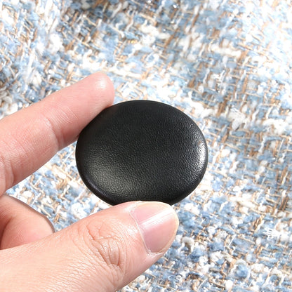 3453★ Botón de cuero negro redondo versátil decorativo grande accesorios para abrigos de hombre y mujer ojales de sofá de cuero