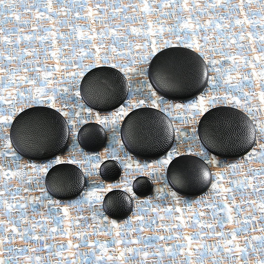 3453★ Botón de cuero negro redondo versátil decorativo grande accesorios para abrigos de hombre y mujer ojales de sofá de cuero