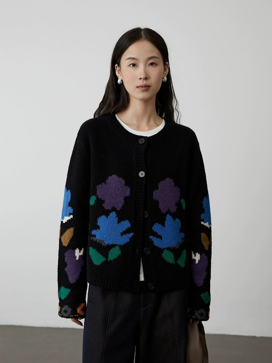 [Suéter de jardín] Chaqueta tipo cárdigan con cuello redondo y flores de colores de CAREMIND, top de punto clásico de otoño 