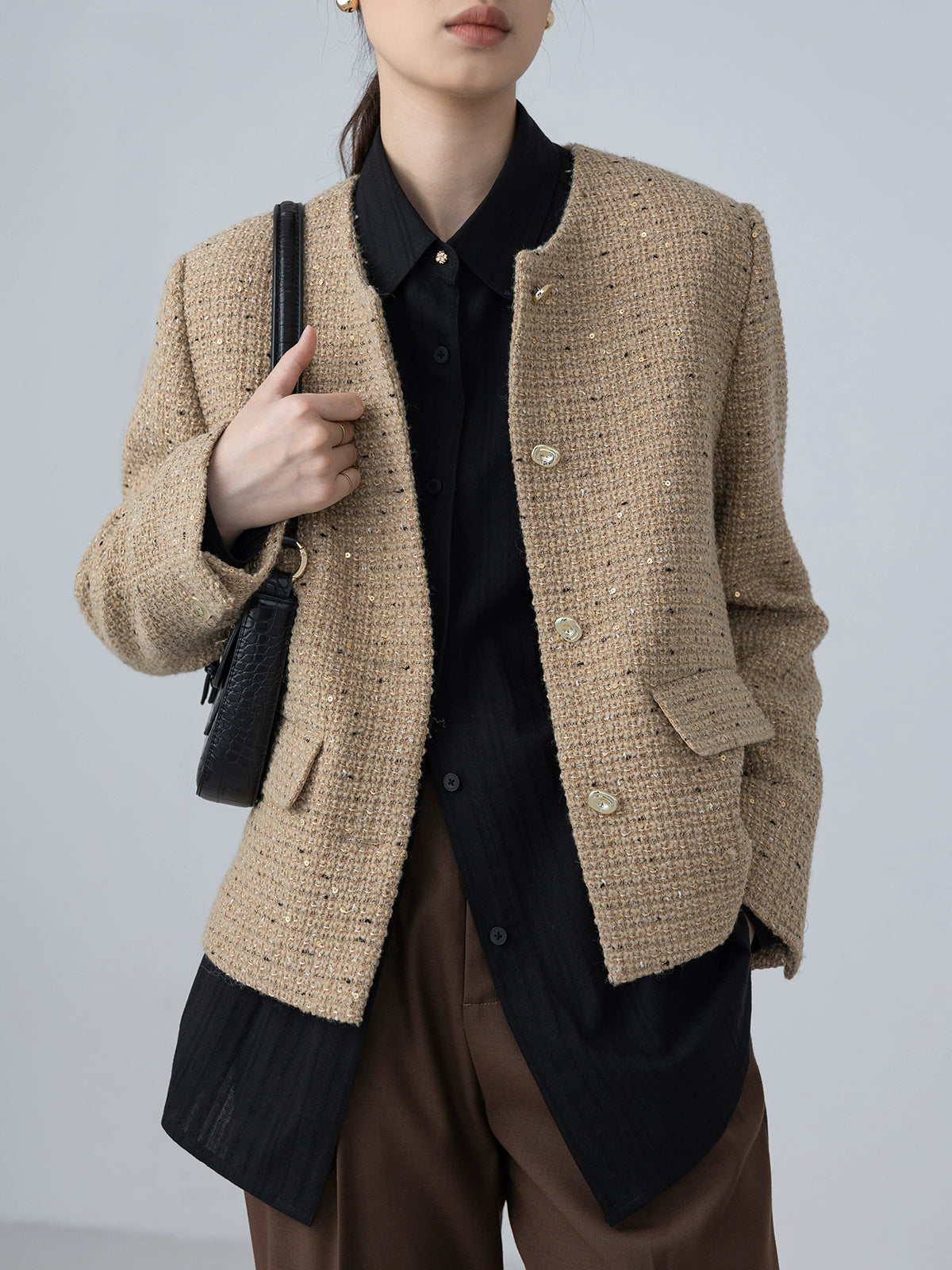 [Cayendo en el otoño] Camisa negra CAREMIND Premium Sense MAX Top minimalista misterioso y capaz Otoño 