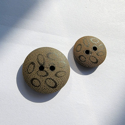 3340★  Vintage brown laser round wooden button sweater buttons shirt buttons two-hole wooden clothes buttons