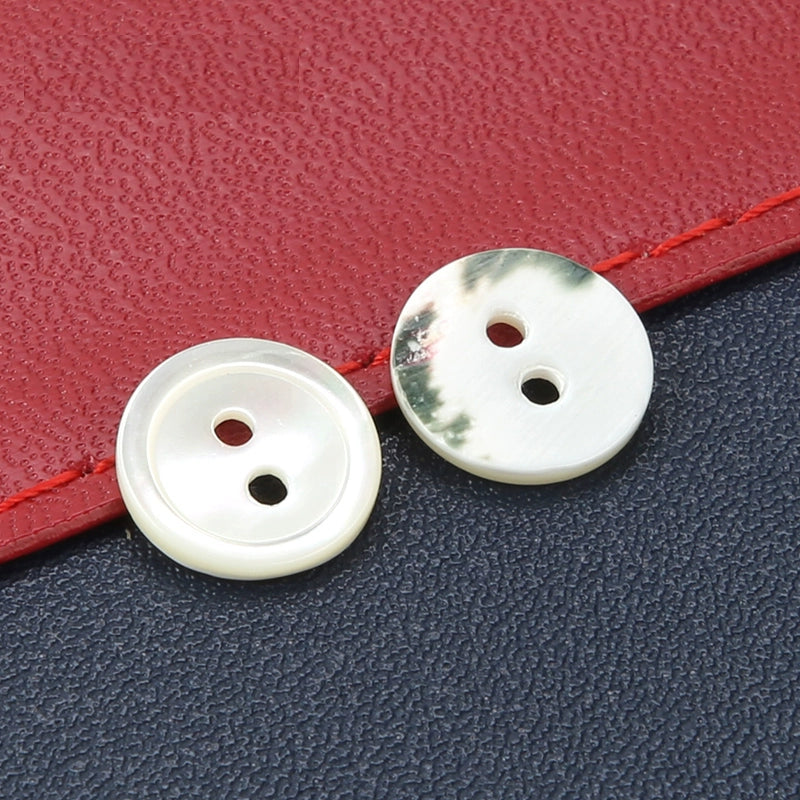 3347★  Shirt buttons women's and men's chiffon shirt buttons clothes versatile round shell buttons four-eye black and white cardigan small