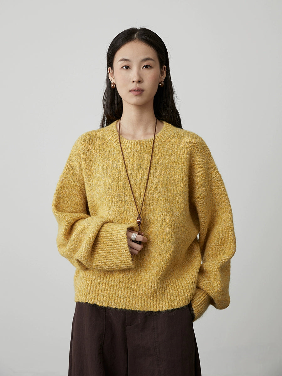 [Winter Movie] CAREMIND plain and elegant blue color point lazy wind sweater crew neck pullover knitted sweater top women
