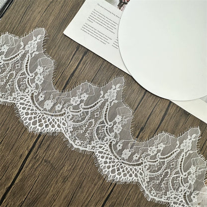 3764 Ancho 20cm Pestañas irregulares Encaje DIY Cortina Ropa Falda Velo de boda Accesorios de empalme