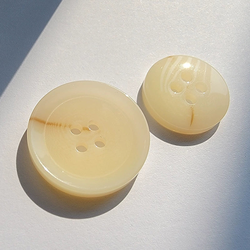 3299★ Boutons de costume à quatre œillets beige kaki clair, boutons de manteau en résine, boutons de manteau de vêtements