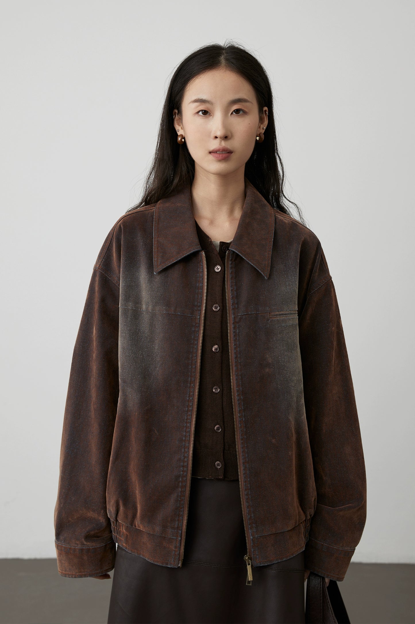 [Nostálgico Detroit] Chaqueta vaquera bicolor lavada de CAREMIND Heavy Industry, elegante y única, con parte superior suelta para mujer 