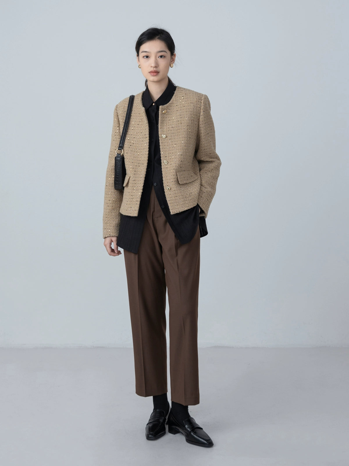 [Oferta por tiempo limitado] Pantalones con hebilla de metal marrón CAREMIND, pantalones casuales sencillos de nueve puntos para mujer 