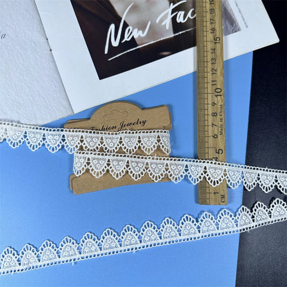 3675 Exquisita ropa de bebé de encaje bordado soluble en agua blanco Lolita, accesorios de encaje duro, ropa, encaje decorativo hecho a mano