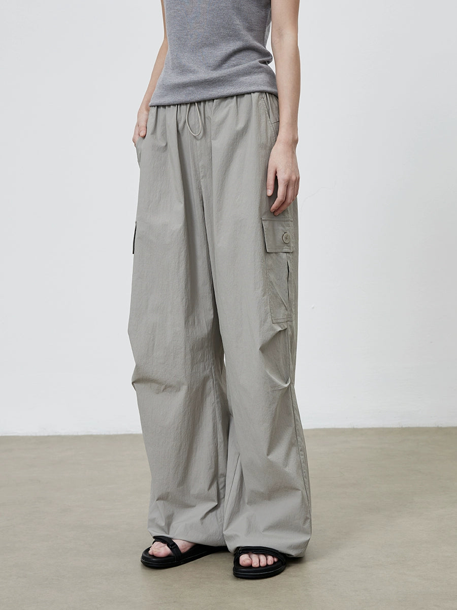 [Mono de montaña] Pantalones de pierna ancha de herramientas grises CAREMIND, pantalones de paracaidista finos y rectos de secado rápido para mujer 