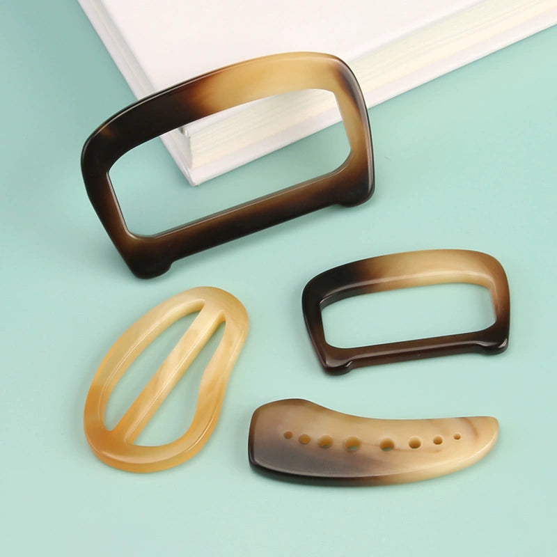 3273★  Resin horns, horns, Japanese buttons, women's coats, trench coats, belts, three-gear mouth buttons, buttons, decorative clothes buttons