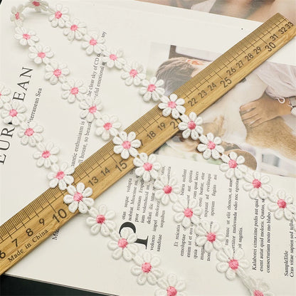 3671 Ancho 2cm pequeña margarita leche seda agua soluble bordado encaje accesorios DIY hecho a mano materiales decorativos ropa para niños