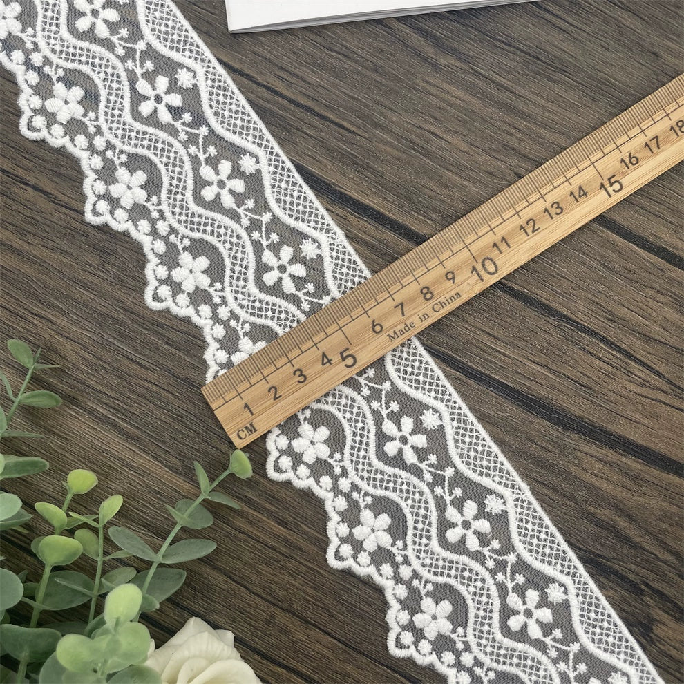 3818 Ropa popular Hilo de malla suave Accesorios hechos a mano Materiales de costura Oferta especial Encaje encaje tela de algodón puro bordado por computadora