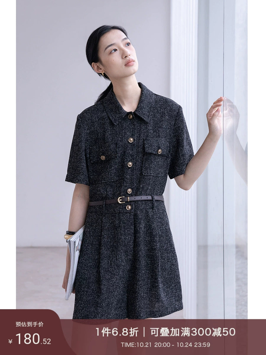 [Offre spéciale à durée limitée] Combinaison haut de gamme de style parfumé petit tempérament ensemble short slim col polo rétro d'été