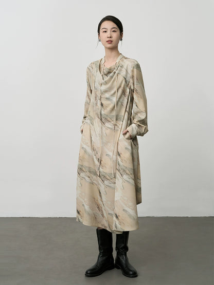 CAREMIND Nouvelle robe à manches longues et à lacets, motif peinture à l'encre de Chine, mi-longue et douce pour la peau, col pivotant