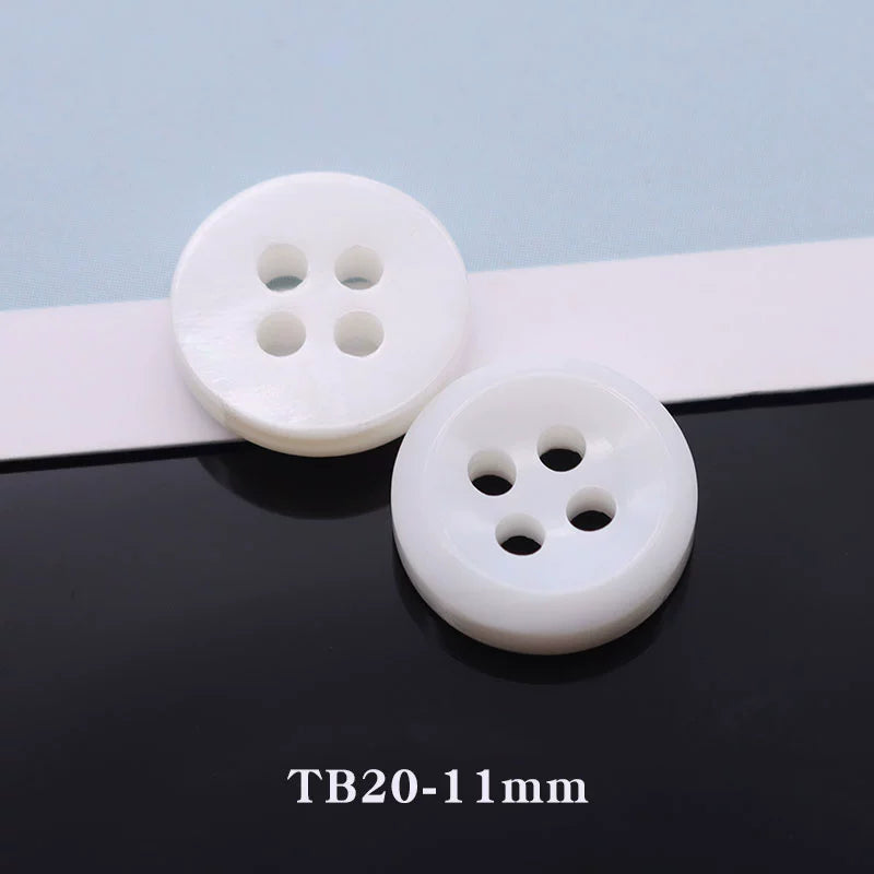 3366★  Natural shell buttons White shirt buttons High-end men's and women's knitted sweaters Cardigan shirts Round shell buttons Small