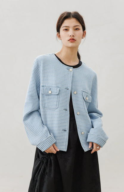 [Offre spéciale à durée limitée] Veste courte de luxe légère Xiaoxiangfeng haut de gamme bleu col rond skinny à porter à l'extérieur
