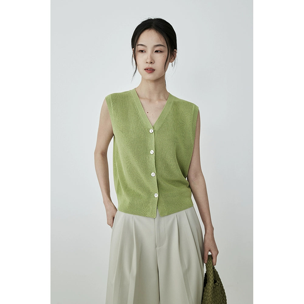 [Summer Partner] CAREMIND four-color sleeveless V-neck breathable knitted vest, thin outer wear vest