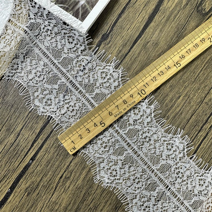 3739 Ropa de alta calidad en blanco y negro, accesorios para vestidos de novia, tela de encaje hueco, ropa interior, encaje de pestañas unilateral